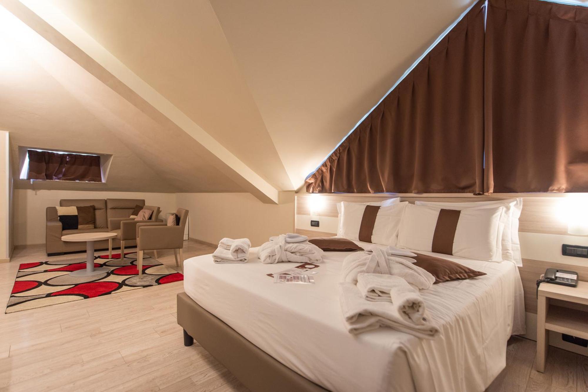 Best Quality Hotel La Darsena Μονκαλιέρι Εξωτερικό φωτογραφία